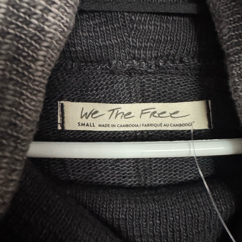 We The Free Timmy Turtleneck in Black NWT - Picture 7 of 7